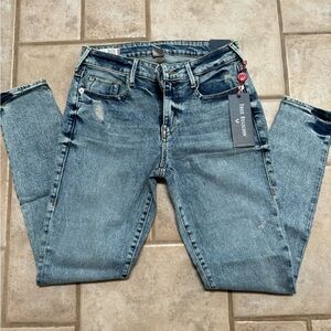 NWT True Religion- Jennie curvy skinny jeans 👖